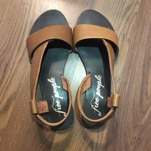 Free people under wraps sandal (taupe)